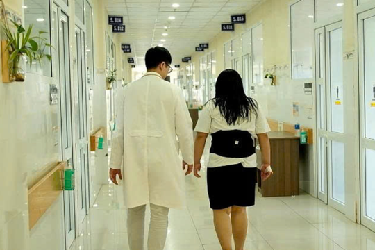 Cấp cứu nữ sinh 16 tuổi mắc bệnh “người già”