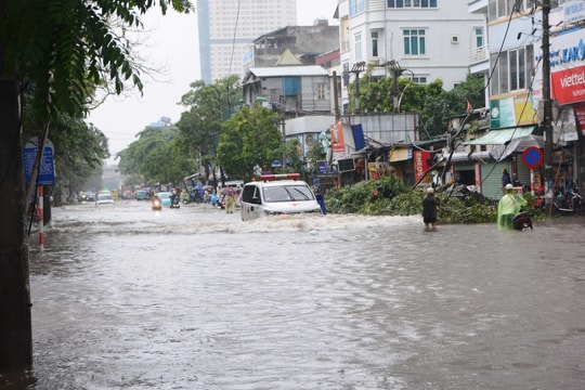 Bão số 3 Wipha gây mưa lớn, có nơi lượng mưa trên 600mm, nguy cơ ngập lụt