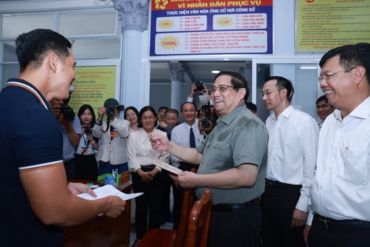 Administrative reforms must not affect people's livelihoods: PM