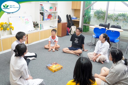 Sức khỏe cháu bé 10 tuổi sống sót trong vụ lật tàu ở Vịnh Hạ Long ra sao?