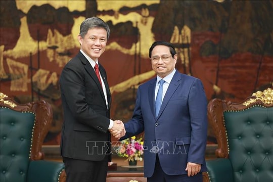 Thủ tướng Phạm Minh Chính tiếp Bộ trưởng Điều phối Dịch vụ công, Bộ trưởng Quốc phòng Singapore