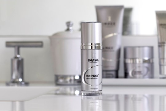 Đình chỉ, thu hồi và tiêu hủy nhiều mỹ phẩm của Công ty TNHH thương mại Minh Khương phân phối