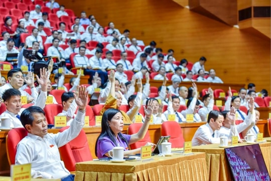 Gỡ vướng để bộ máy chính quyền địa phương 2 cấp vận hành hiệu quả