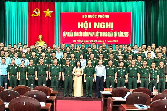 Hội nghị Tập huấn Báo cáo viên pháp luật trong quân đội năm 2025 khu vực miền Trung