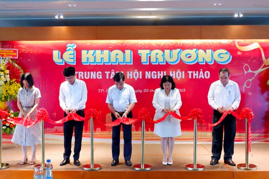 Khai trương Trung tâm Hội nghị, Hội thảo của Văn phòng Quốc hội tại TP. Hồ Chí Minh