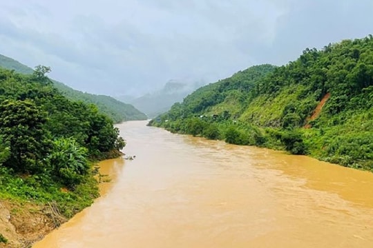 Tập trung ứng phó khẩn cấp với tình hình mưa lũ phức tạp trên lưu vực sông Cả