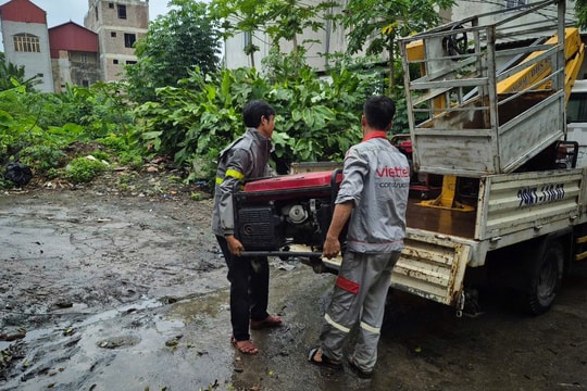 Viettel bảo đảm sóng viễn thông tại khu vực ngập lụt ở Nghệ An