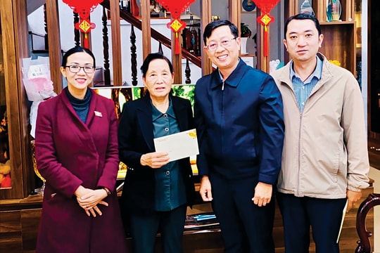 Lâm Đồng: Tri ân đại biểu Quốc hội là thương binh, người có công với cách mạng, thân nhân liệt sĩ