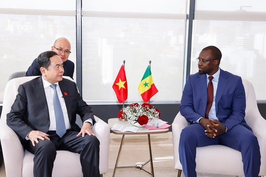 Chủ tịch Quốc hội Trần Thanh Mẫn hội kiến Thủ tướng Senegal Ousmane Sonko