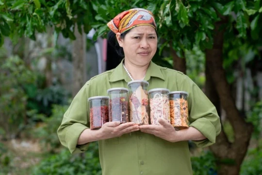 Bất ngờ khi “Ăn cùng bà Tuyết” đứng top đầu về tăng trưởng trên sàn thương mại điện tử, vượt qua Vinamilk, TH True Milk