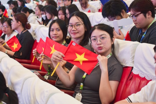 Nhiều trường đại học Y dược công bố điểm sàn xét tuyển 2025, giảm mạnh so với năm ngoái