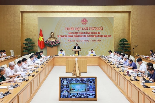 Communes, wards, and special zones must act as “fortresses” in civil defence: PM