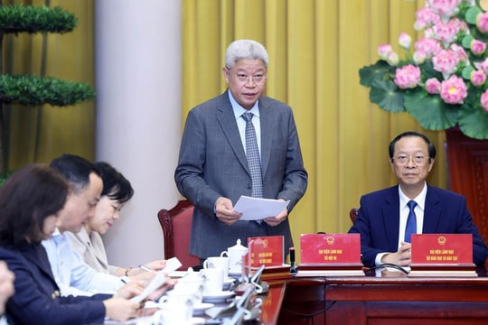 Luật Việc làm: Lao động Việt Nam từ 16 tuổi trở lên được đăng ký lao động