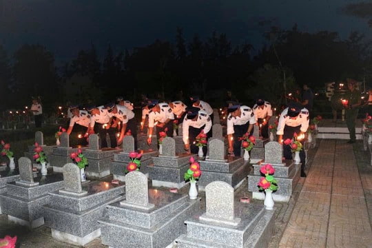 Các cơ quan, đơn vị Cảnh sát biển tô thắm truyền thống “Uống nước nhớ nguồn” nhân ngày Thương binh - Liệt sĩ