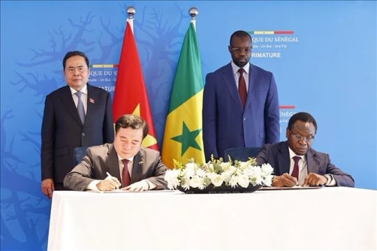 Algerian press highlights strategic effects of Vietnamese NA Chairman’s Africa tour