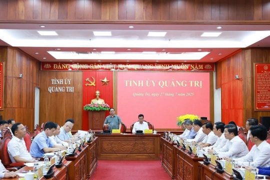Quang Tri must transform past pain, loss into internal strength to rise up: PM