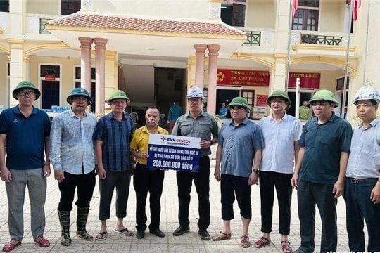EVNGENCO1 trao 1 tỷ đồng hỗ trợ người dân các xã chịu ảnh hưởng mưa lũ tại tỉnh Nghệ An