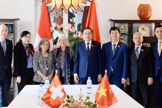 Chủ tịch Quốc hội Trần Thanh Mẫn tiếp Chủ tịch Hội hữu nghị Thụy Sĩ – Việt Nam