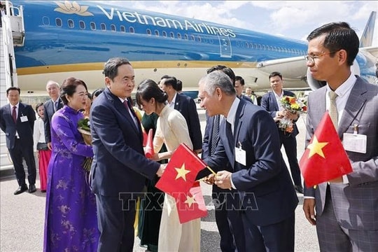 Chủ tịch Quốc hội Trần Thanh Mẫn đến Geneva, bắt đầu tham dự Hội nghị các Chủ tịch Quốc hội thế giới