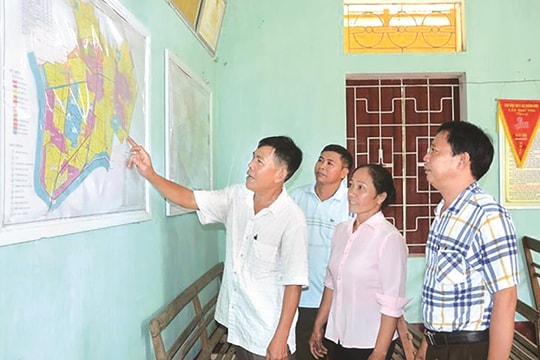 HỎI - ĐÁP Hỏi: Đối thoại giữa chính quyền địa phương cấp xã với Nhân dân được thực hiện như thế nào?