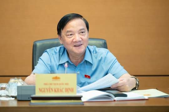 Phó Chủ tịch Quốc hội Nguyễn Khắc Định chủ trì họp về công tác chuyển đổi số của Quốc hội