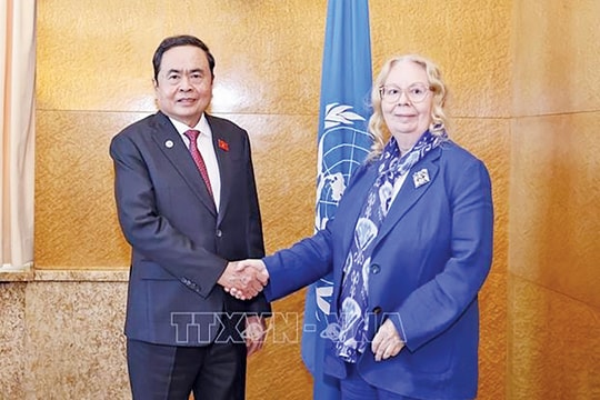 Chủ tịch Quốc hội Trần Thanh Mẫn gặp Tổng Giám đốc Văn phòng Liên Hợp Quốc tại Geneva