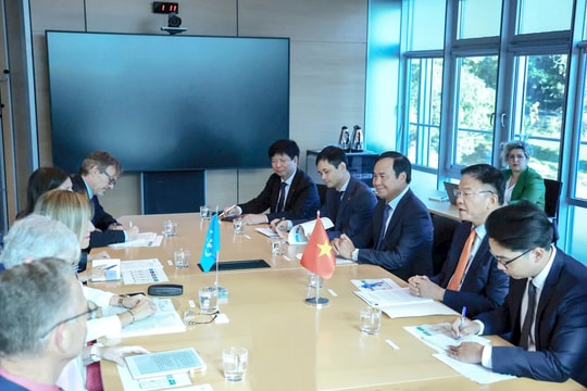 Phó Thủ tướng Chính phủ Lê Thành Long gặp Tổng Thư ký Tổ chức Khí tượng thế giới