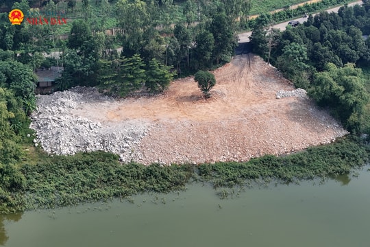 Hà Nội: San lấp trái phép hàng nghìn m2 tại hồ Đồng Mô