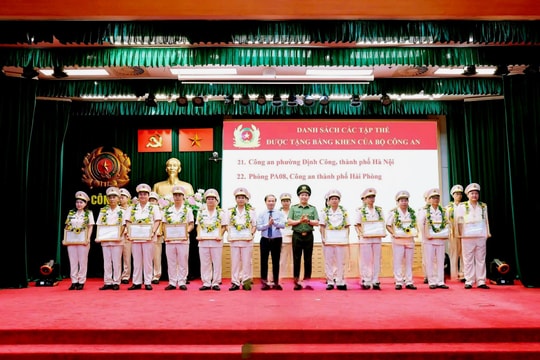 Công an Hà Tĩnh được vinh danh trong phong trào thi đua dân vận khéo