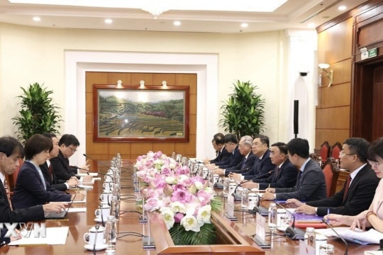 Thường trực Ban Bí thư Trần Cẩm Tú tiếp Đoàn đại biểu Đảng Cộng sản Nhật Bản