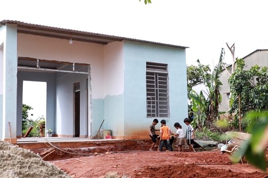 Lâm Đồng chung tay xóa nhà tạm, giúp người dân an cư