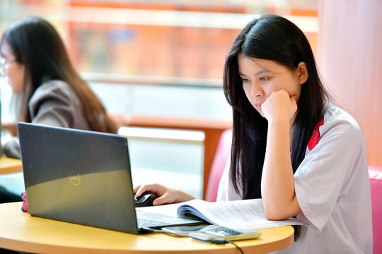 23.000 thí sinh đăng ký xét chứng chỉ tiếng Anh vào ĐH Kinh tế Quốc dân: Hơn 90% IELTS 6.0 trở lên