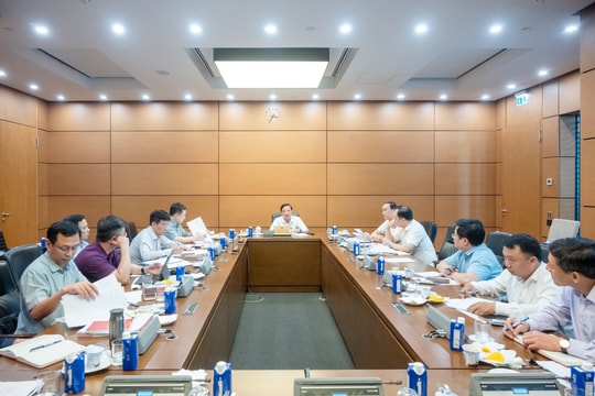 Đẩy nhanh tiến độ, bảo đảm chất lượng chuẩn bị Đại hội Đảng bộ Quốc hội lần thứ I