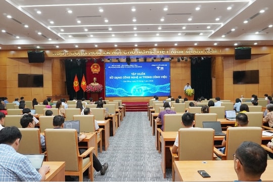 Cao Bằng: Tổ chức tập huấn ứng dụng trí tuệ nhân tạo (AI) cho công chức, viên chức