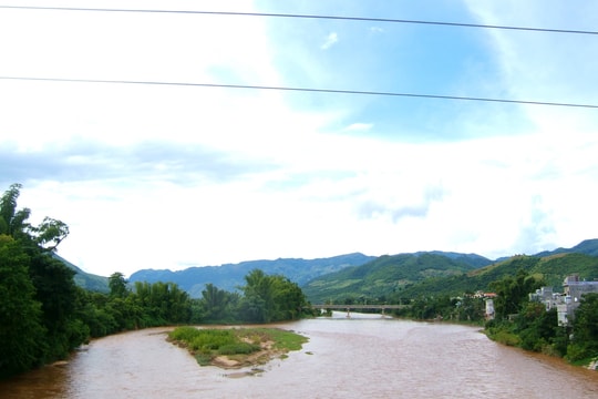 Sơn La: Báo động khẩn cấp lũ trên sông Mã