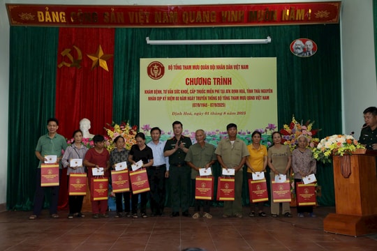 Bộ Tổng Tham mưu Quân đội nhân dân Việt Nam tổ chức về nguồn tại ATK Thái Nguyên