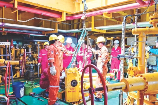 Chào mừng Đại hội Đảng bộ Petrovietnam lần thứ IV, nhiệm kỳ 2025 - 2030: Sức mạnh đoàn kết trong lãnh đạo toàn diện của Đảng bộ Petrovietnam