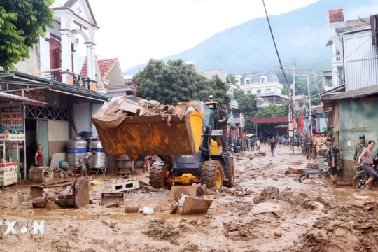 Thủ tướng Phạm Minh Chính chỉ đạo tập trung khắc phục hậu quả mưa lũ, lũ quét, sạt lở đất