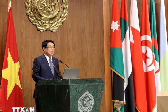 Chủ tịch nước Lương Cường thăm và phát biểu chính sách tại Liên đoàn Arab