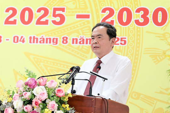 Chủ tịch Quốc hội Trần Thanh Mẫn: Chính quyền phải chủ động đến với người dân, không đợi người dân phải đến chính quyền