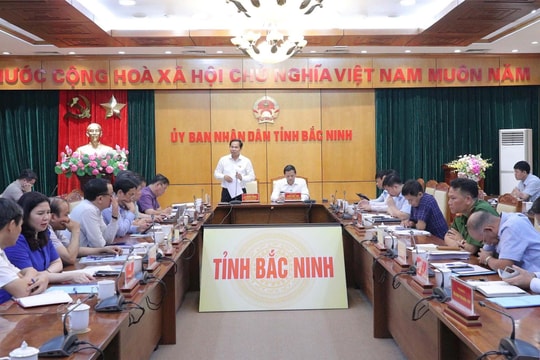 "Dứt khoát không chấp nhận cơ sở tái chế, trừ khu xử lý rác"