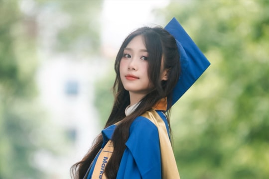 Thủ khoa tốt nghiệp Trường Quản trị và Kinh doanh đam mê các hoạt động tình nguyện