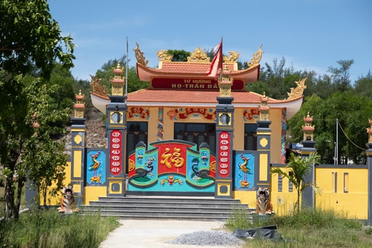 Nhà thờ họ “mọc” trên đất rừng, khó khăn trong xử lý