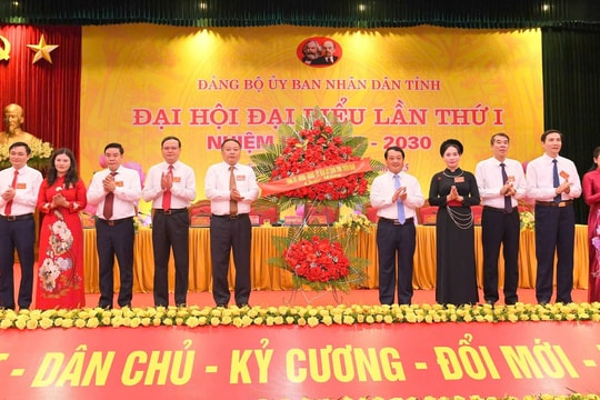 Đại hội đại biểu Đảng bộ UBND tỉnh Tuyên Quang lần thứ I, nhiệm kỳ 2025-2030: T húc đẩy chuyển đổi số, ứng dụng khoa học, công nghệ; nâng cao hiệu lực, hiệu quả quản lý nhà nước