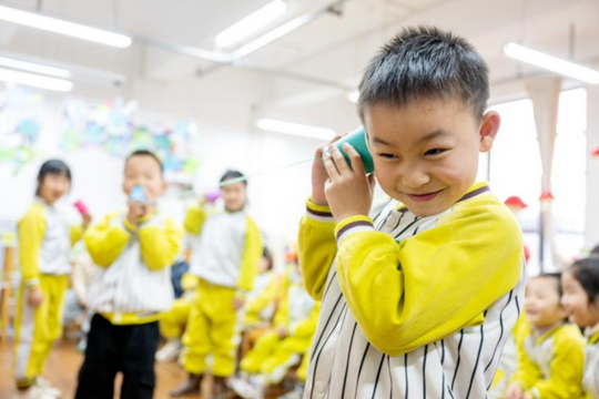Trung Quốc triển khai miễn học phí năm cuối mầm non