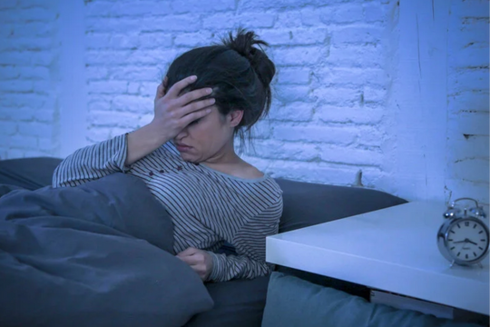 Vì sao bạn thường tỉnh giấc lúc 3 giờ sáng? Các chuyên gia đã có câu trả lời