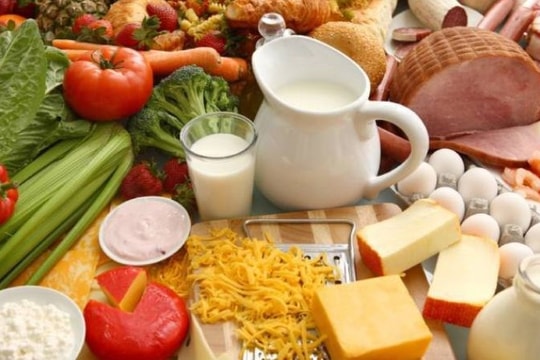 Ăn gì để không ốm khi thời tiết giao mùa?