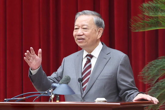 Tổng Bí thư Tô Lâm: Trí thức, nhà khoa học, văn nghệ sĩ tiếp tục là ngọn lửa mở đường cho dân tộc tiến lên mạnh mẽ, vững chắc, tự tin bước vào tương lai