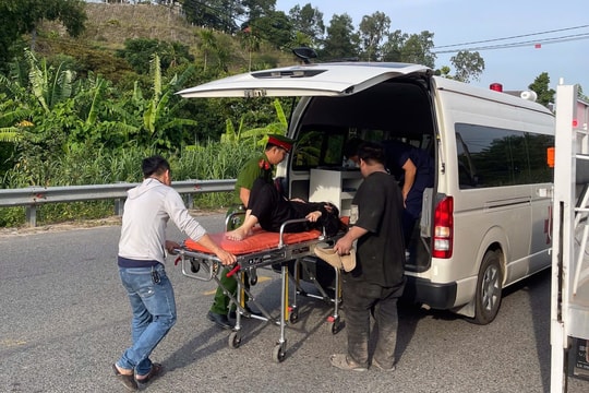 Trên đường tuần tra, Công an Đà Nẵng kịp thời cứu giúp sản phụ gặp nạn