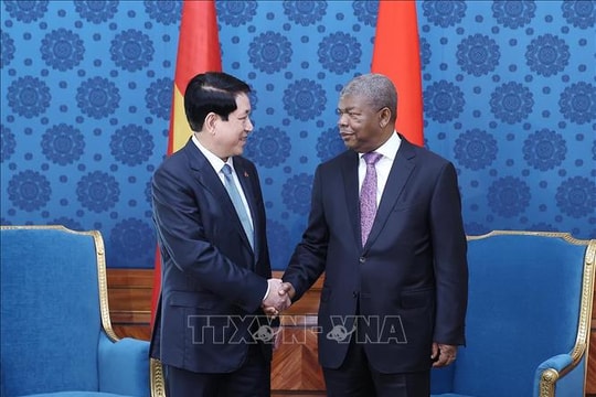 Chủ tịch nước Lương Cường hội đàm với Tổng thống Angola
